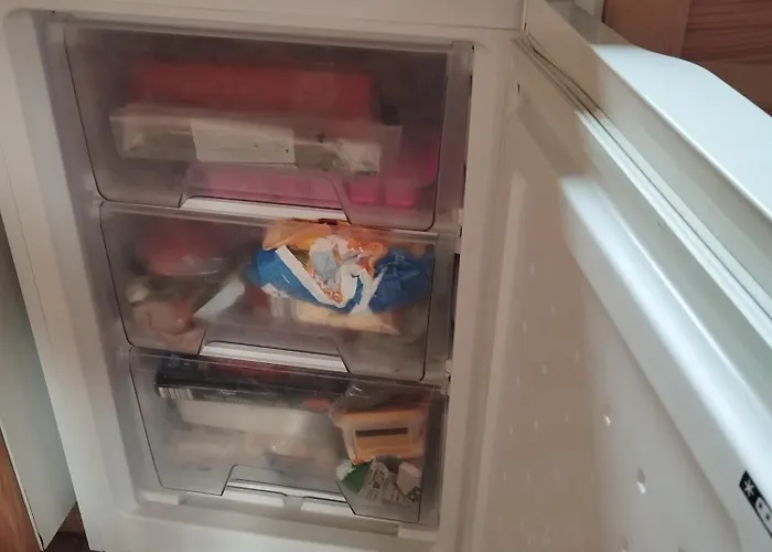 宾馆 Grange De Pierrot 布赖恩拉勒